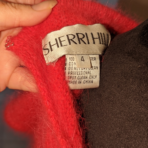 Sherri hill - Picture 2 of 3